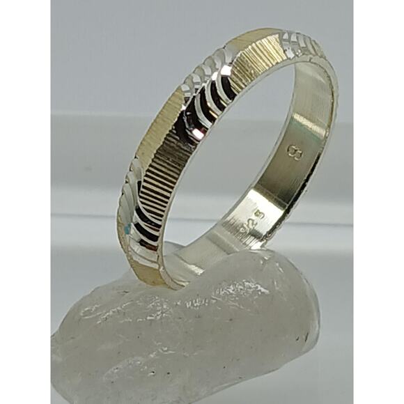 Vintage Ring Size 8.5 Diamond-Cut 925 Sterling Silver Band - Picture 6 of 6